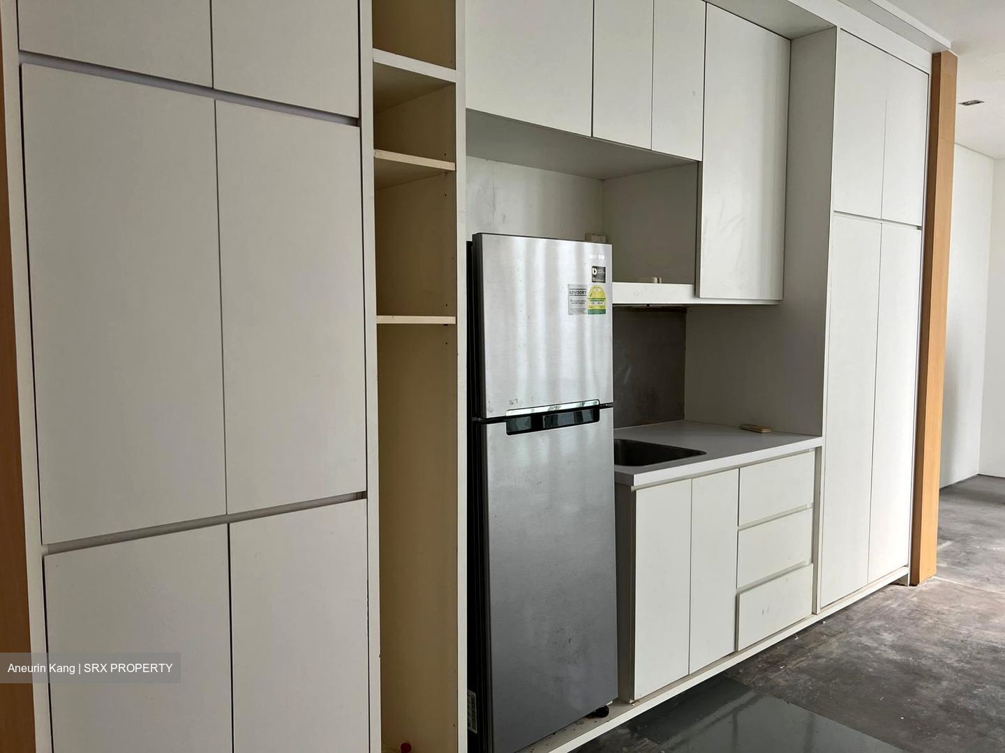 Mohamed Sultan Road (D9), Office #479597461